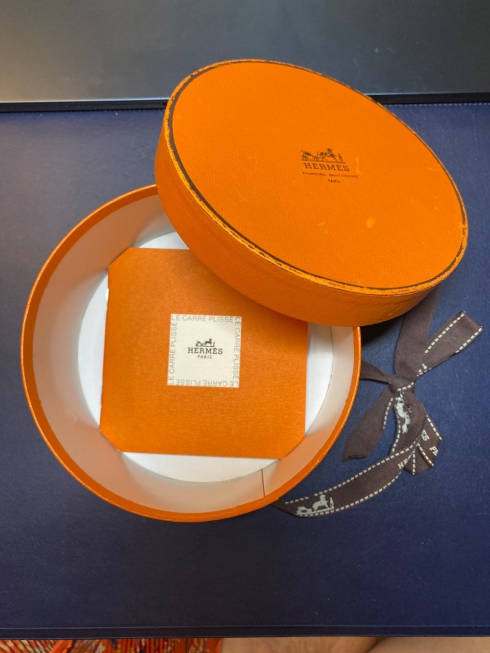 Hermès "La Comédie Italienne" Vintage Silk Carré Plissé Scarf - Orange - NWOT - Picture 8 of 9